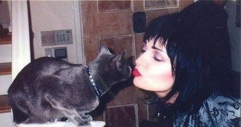 Siouxsie Sioux cat lover