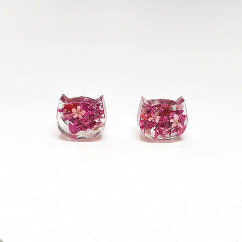 mini stud earrings cat shape handmade flowers in resin