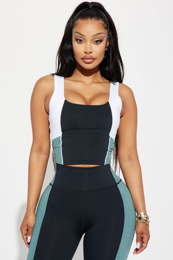 Dazzle Ostro Sports Bra - Kelly Green, Fashion Nova, Nova Sport Tops