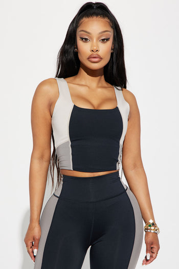 Active, lounge, & streetwear style I Women's Active Tops & Sports Bras –  Cali Odassa