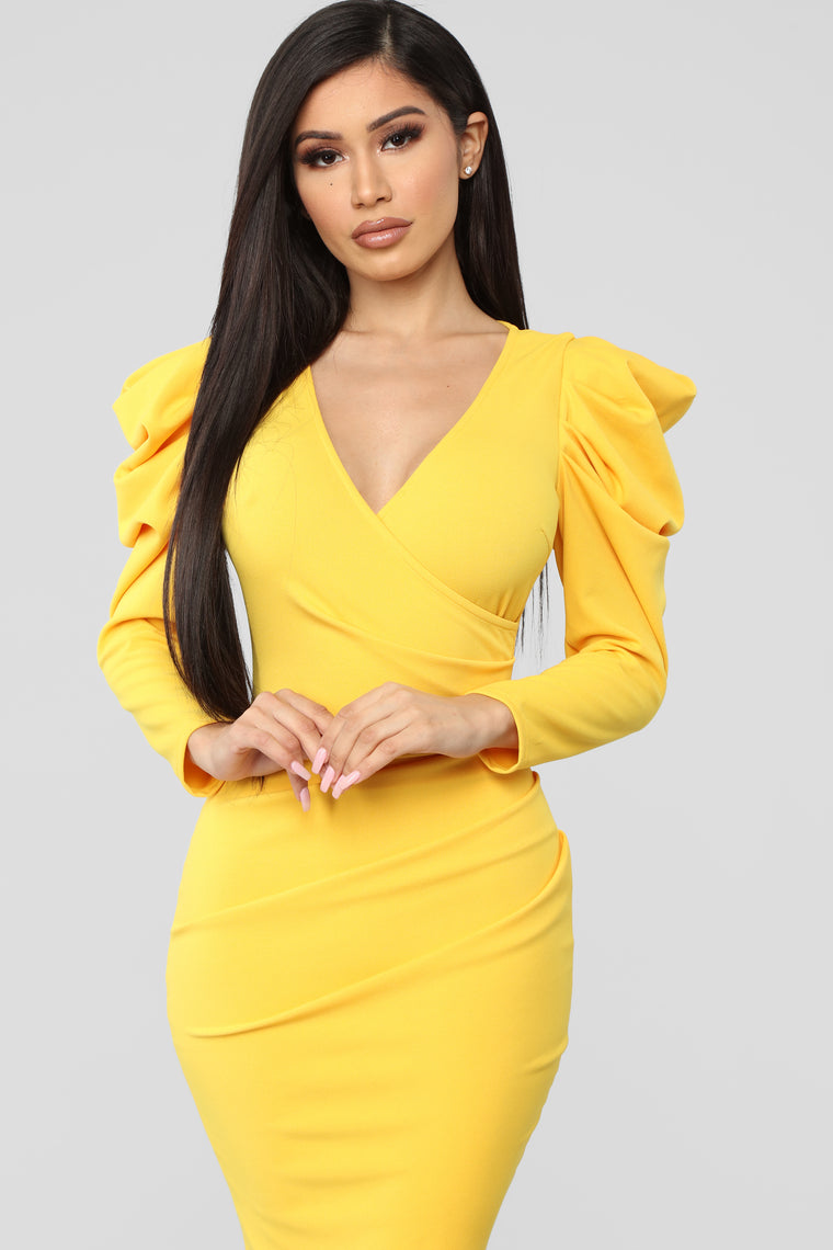 show me yellow dresses