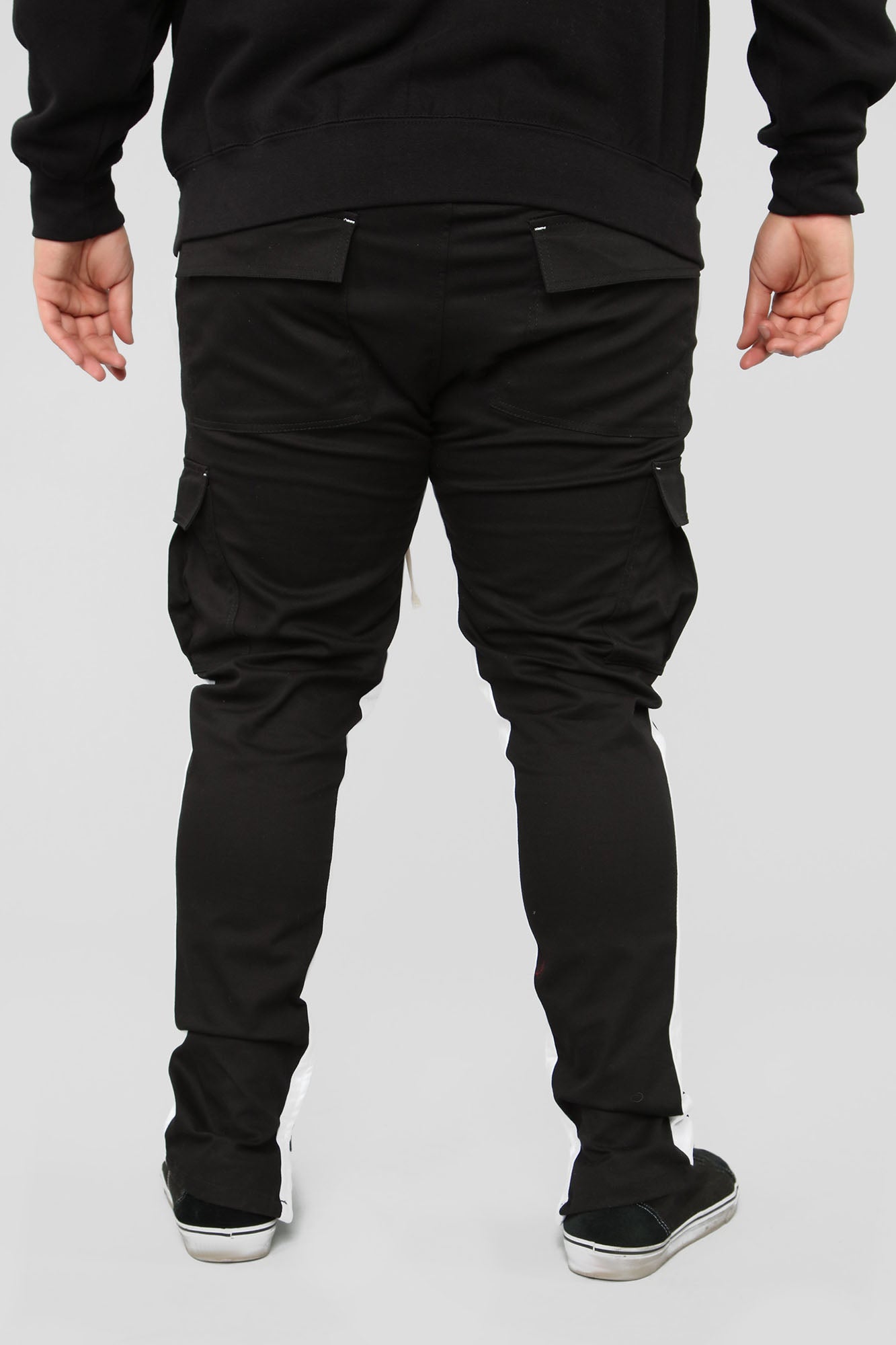 Travis Cargo Pants - Black/White – Fashion Nova