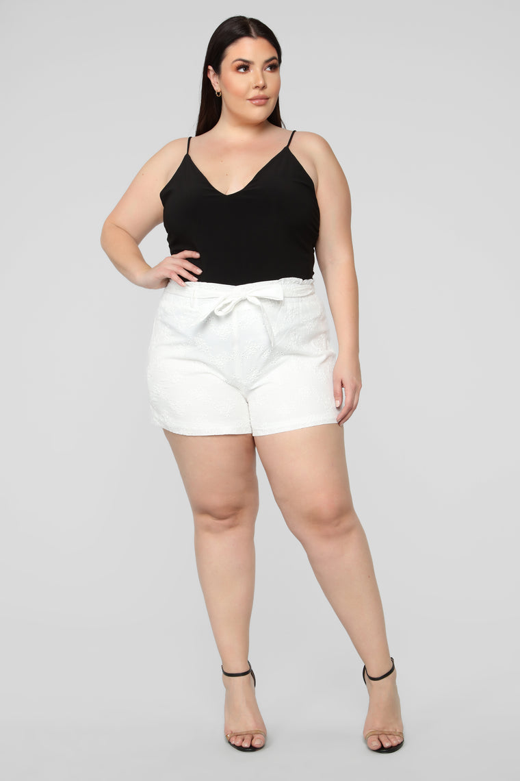 Half Moon Bay Wrap Shorts - White, Shorts | Fashion Nova