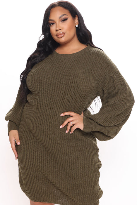 15 Thanksgiving Dresses Plus Size Women Are Buying This Year