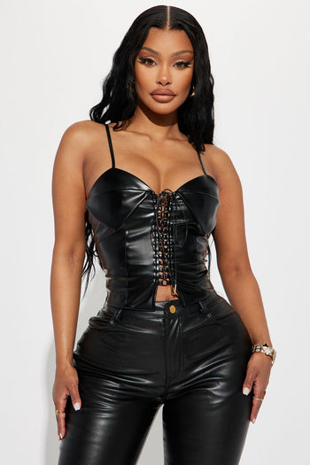 20 Corset Outfits To Copy And Paste Into Your Wardrobe Who, 42% OFF