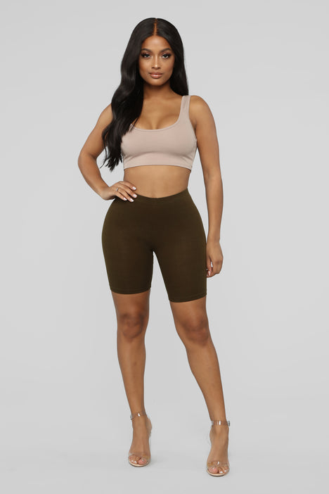 biker shorts outfit fashion nova