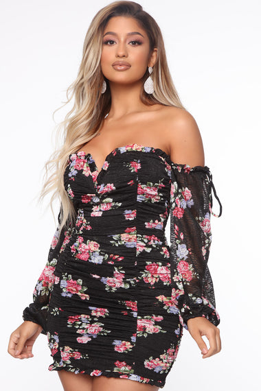 Welcome To Paradise Ruched Mini Dress - Black/combo – Fashion Nova