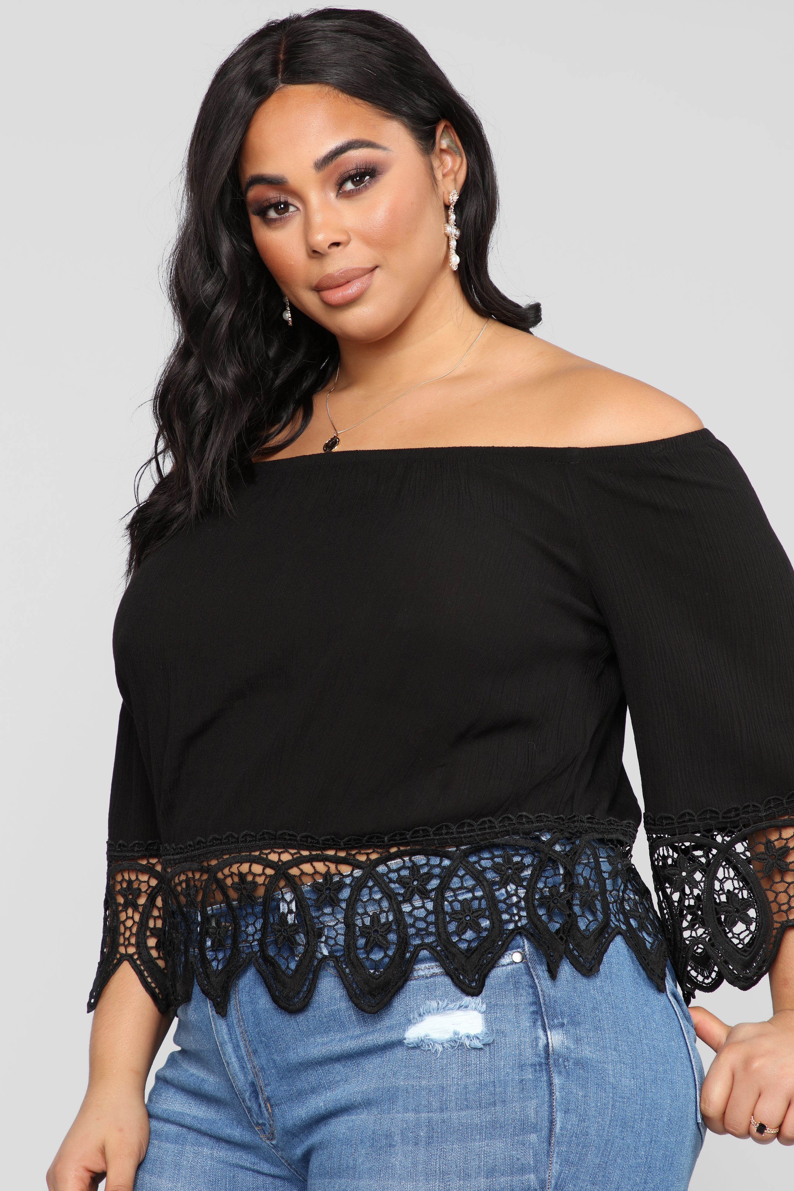 Owe Me Crop Top - Black – Fashion Nova