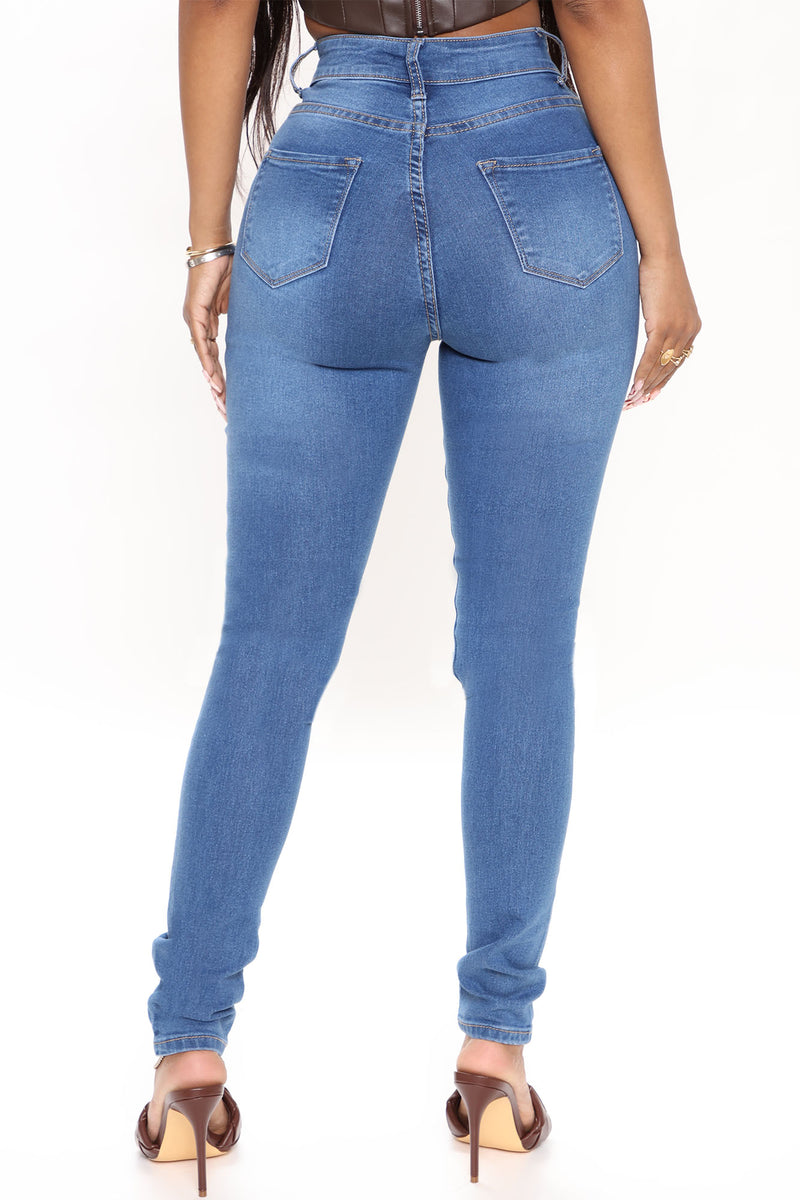 Distracted High Rise Jeans - Medium Blue Wash | Fashion Nova, Jeans ...