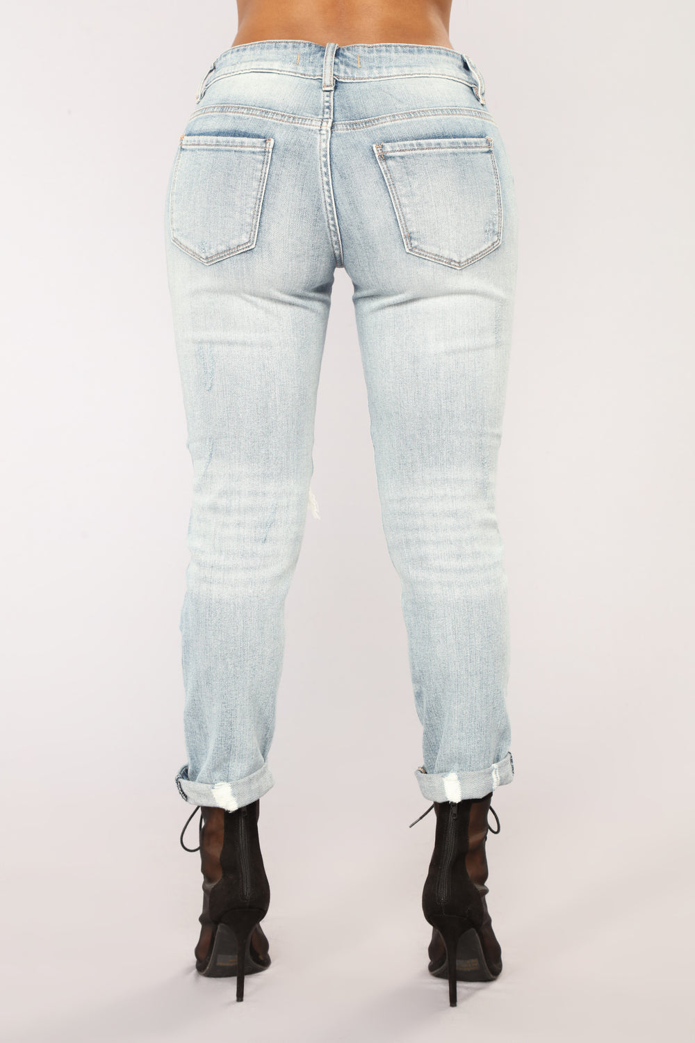 Love You To Pieces Ankle Jeans - Light Blue Wash