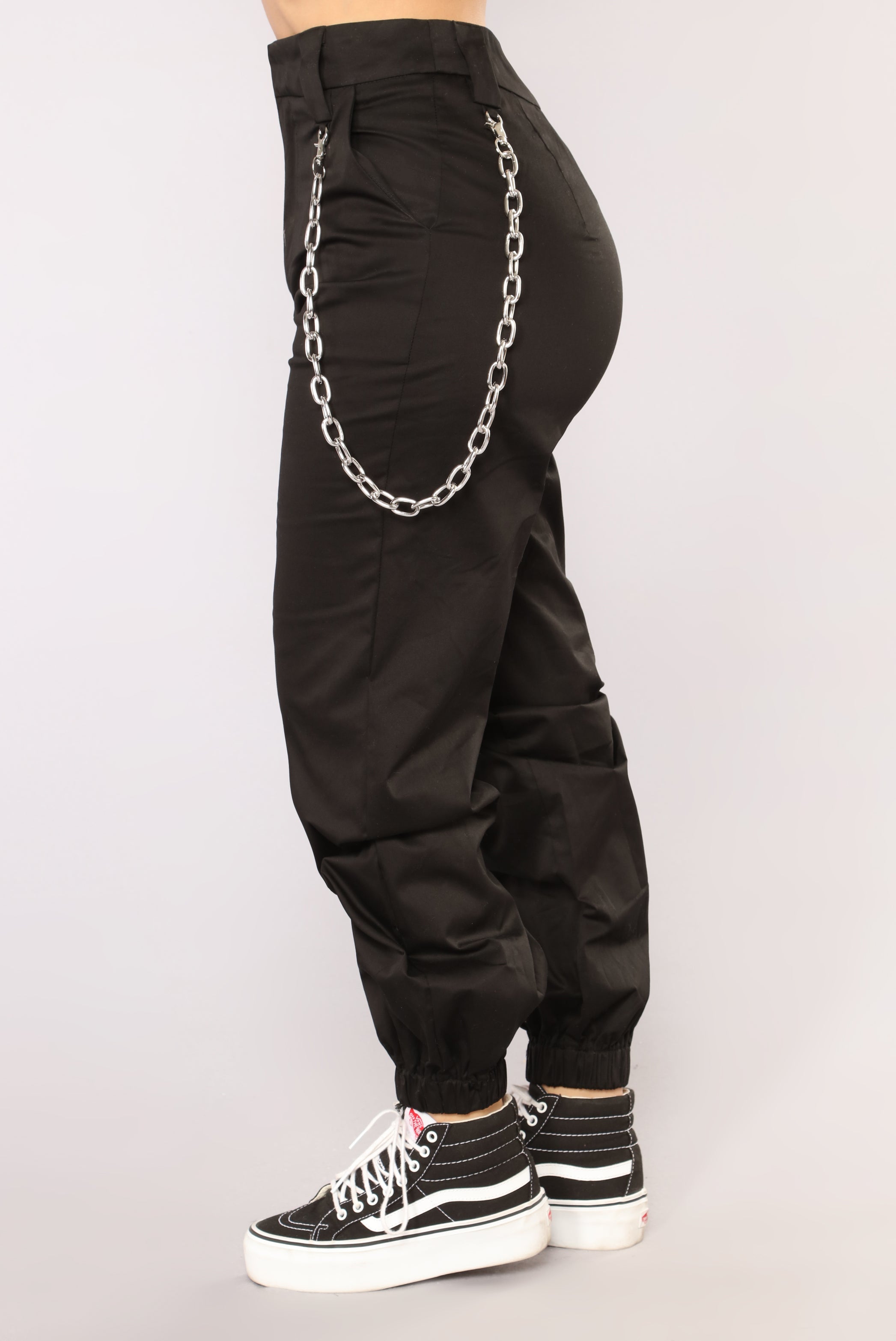 joggers with chain