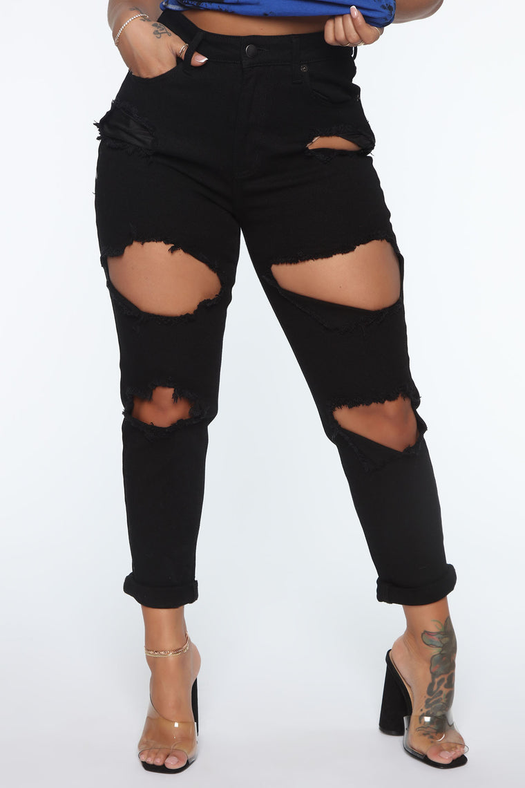 black boyfriend jeans ripped