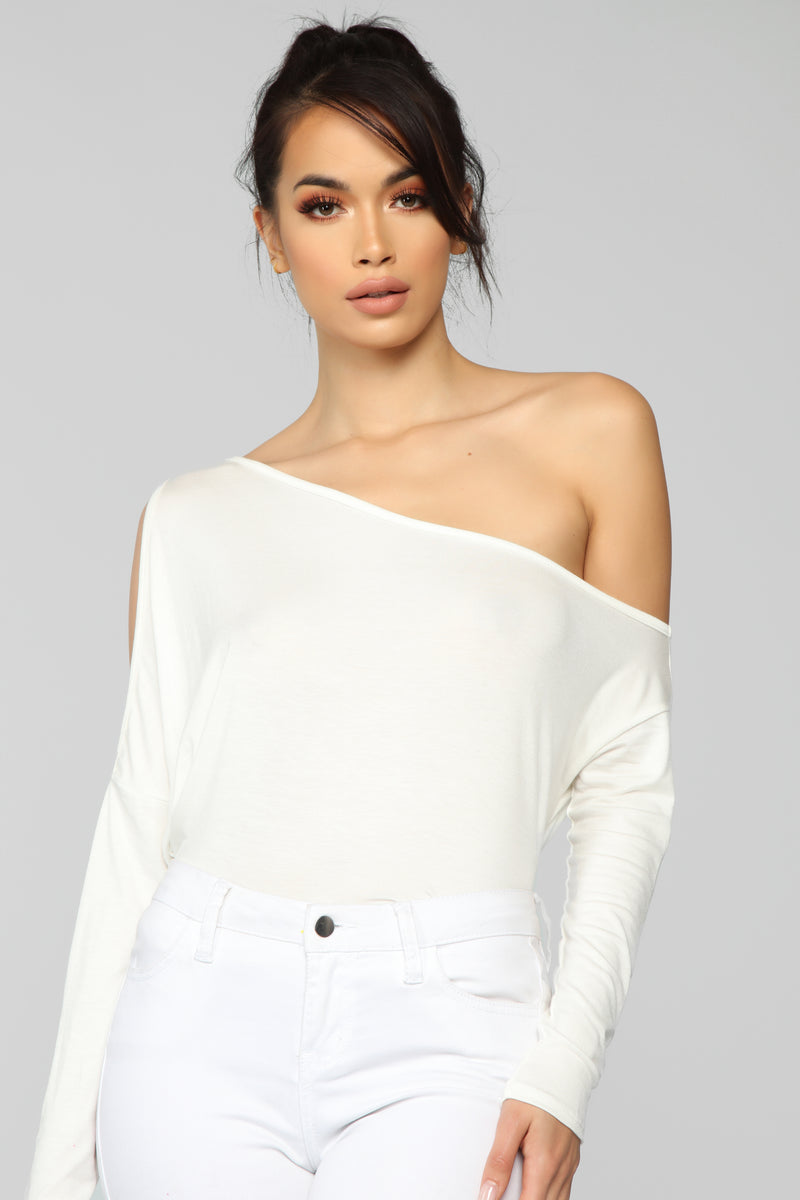 Making Memories Off Shoulder Top - White | Fashion Nova, Knit Tops ...