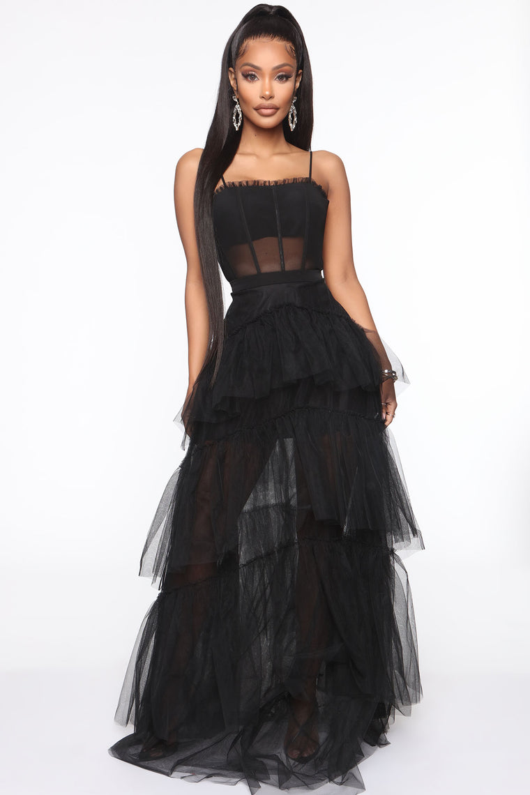 fashion nova off the tulle gown