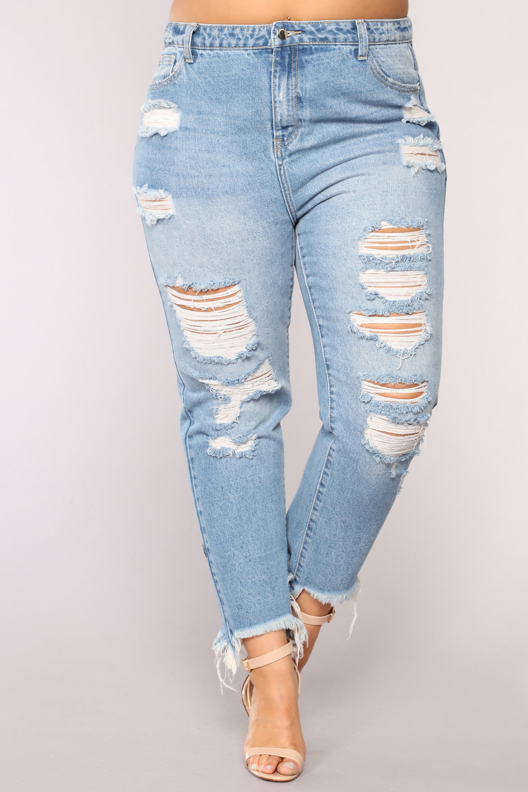 Never Stressed Distressed Boyfriend Jeans - Light Wash – Fashion Nova