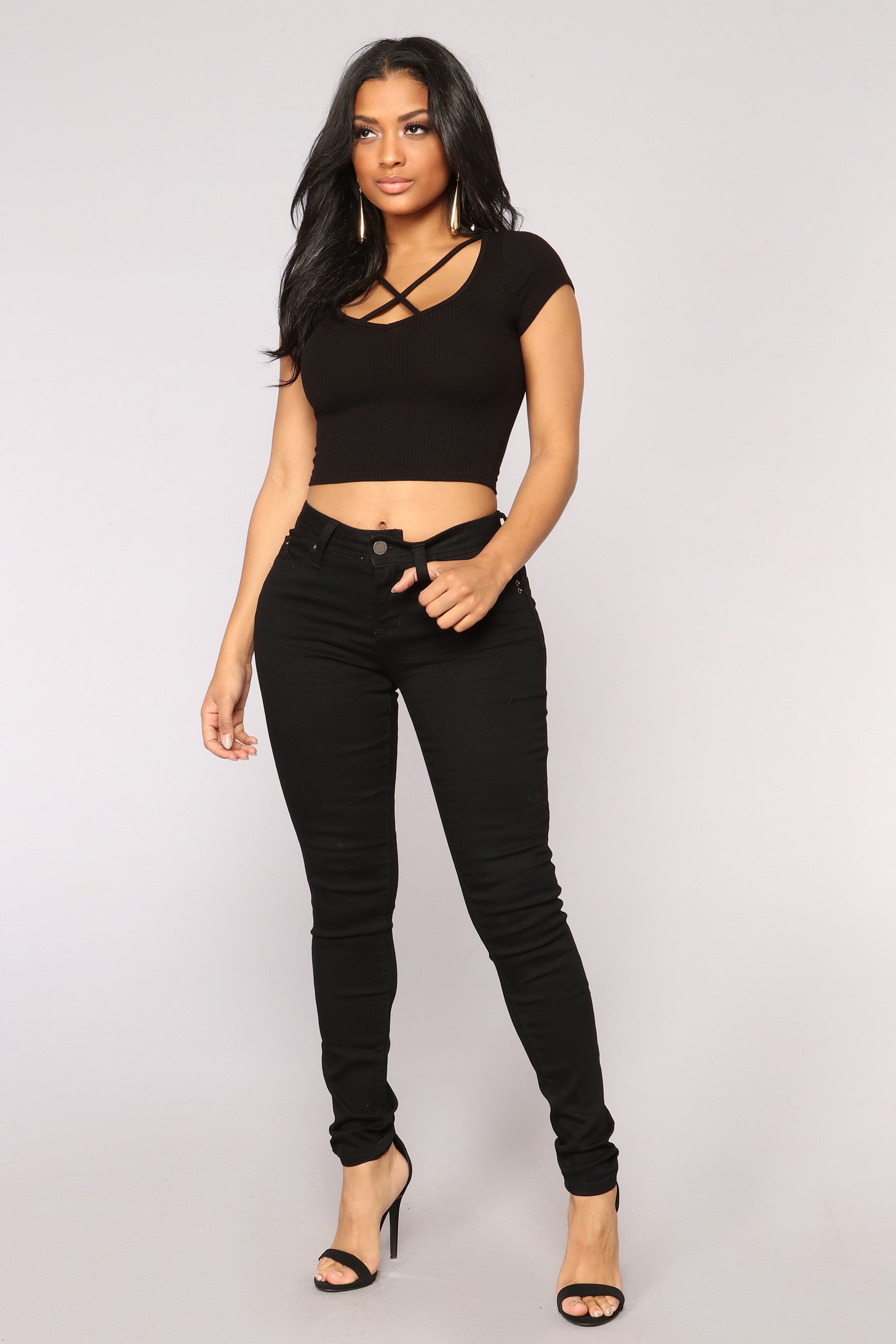 Drawn To You Crop Top - Black