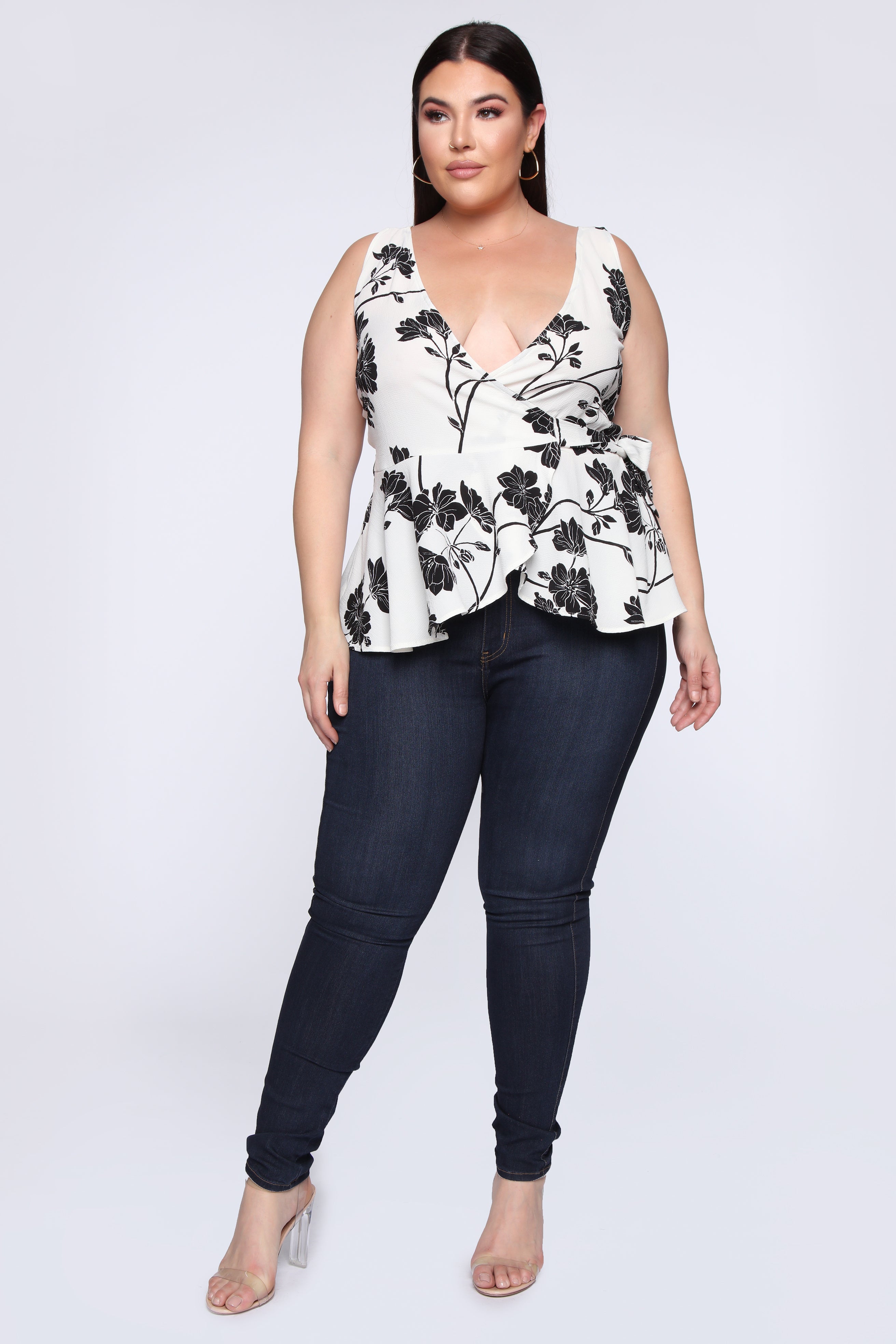 Lily Floral Top - White/combo – Fashion Nova