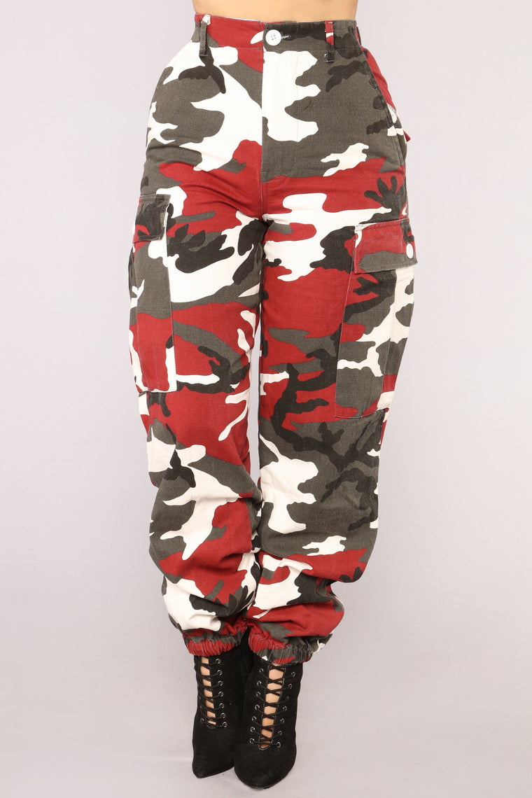 red camo jeans