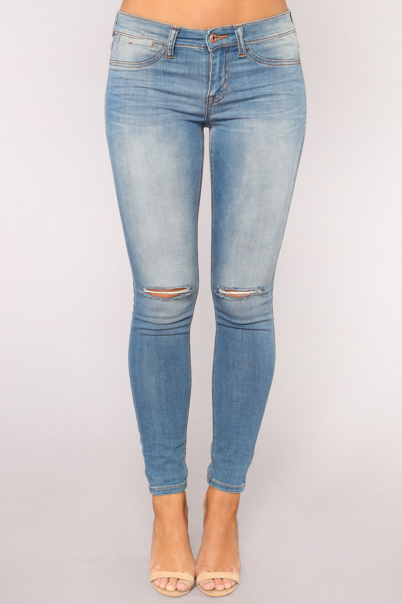 Corinne Mid Rise Skinny Jeans - Medium Blue Wash | Fashion Nova, Jeans ...