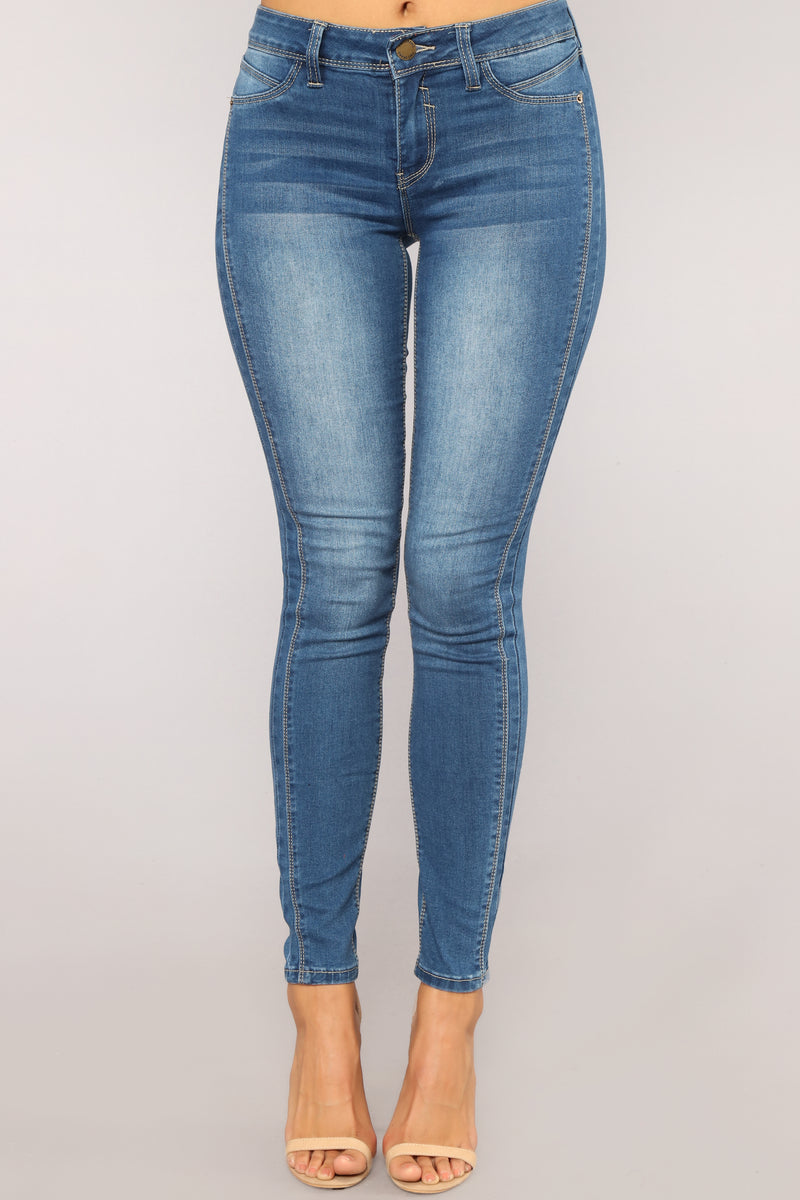Cate High Rise Basic Jeans - Medium Blue Wash | Fashion Nova, Jeans ...