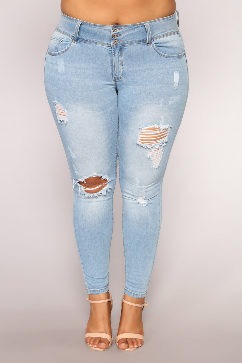 Turnin' More Heads Low Rise Jeans - Light Blue Wash | Fashion Nova ...