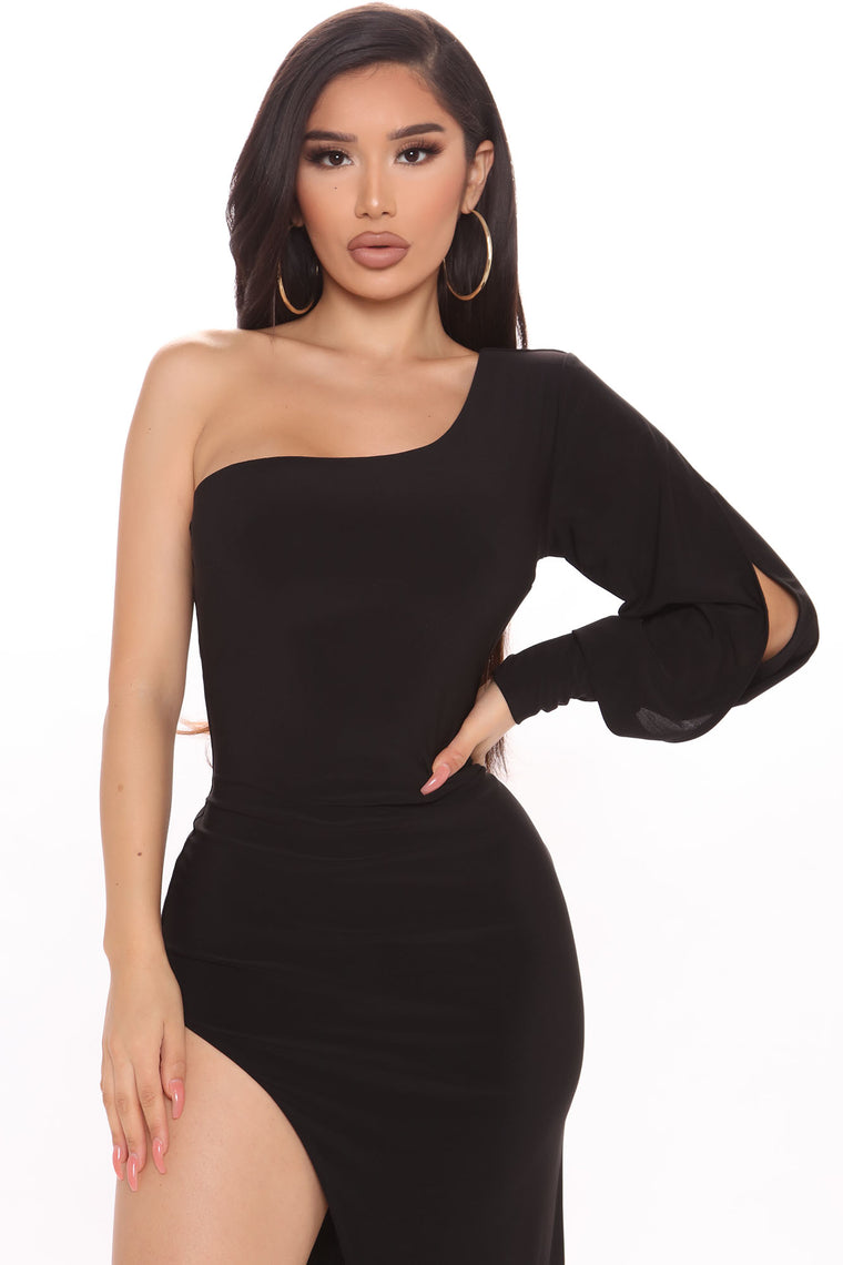 one sleeve black midi dress