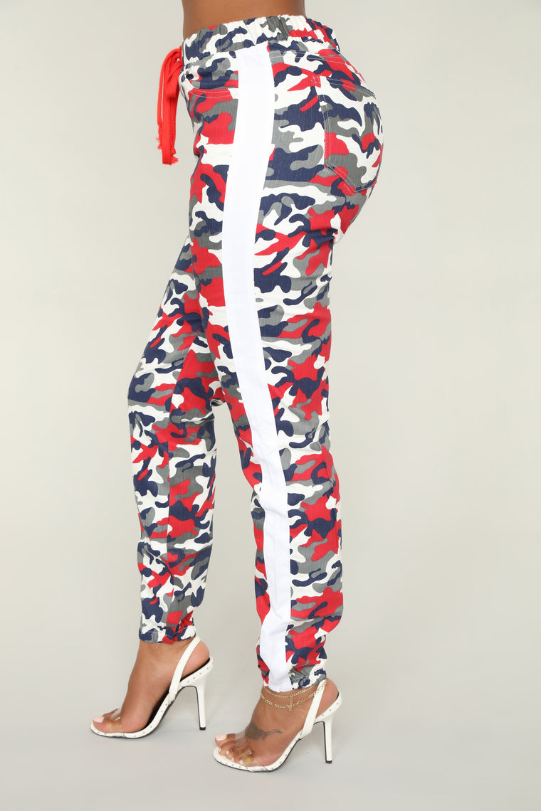 camo joggers red