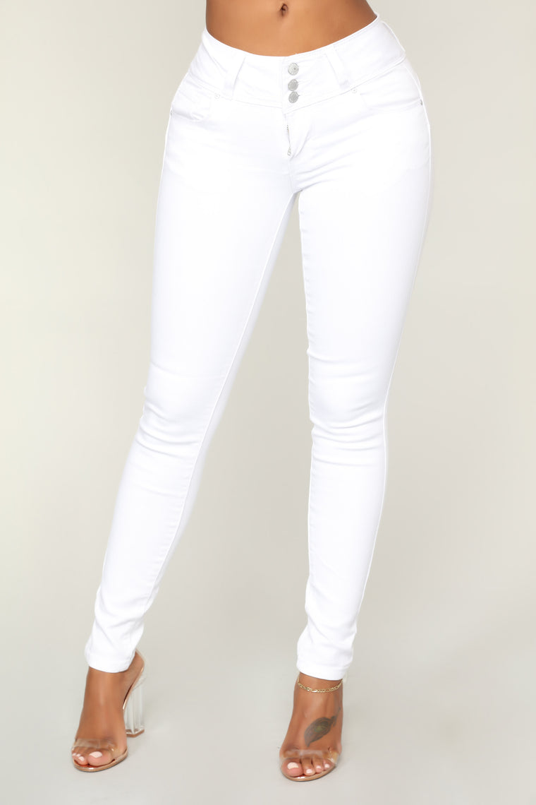 Round Of Applause Booty Shaped Jeans - White, Jeans | Fashion Nova