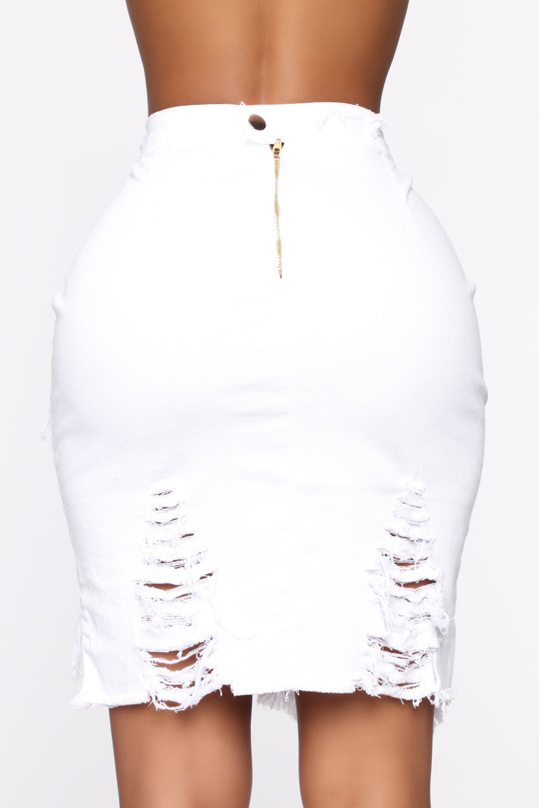 white mini pencil skirt