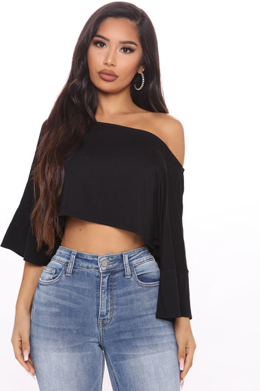 Let's Get Physical Off Shoulder Top - Black – Fashion Nova