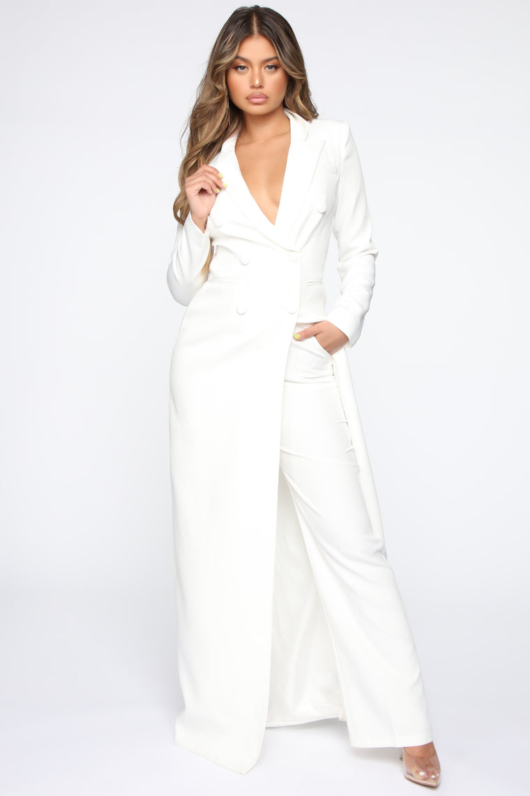 white dress suit womens