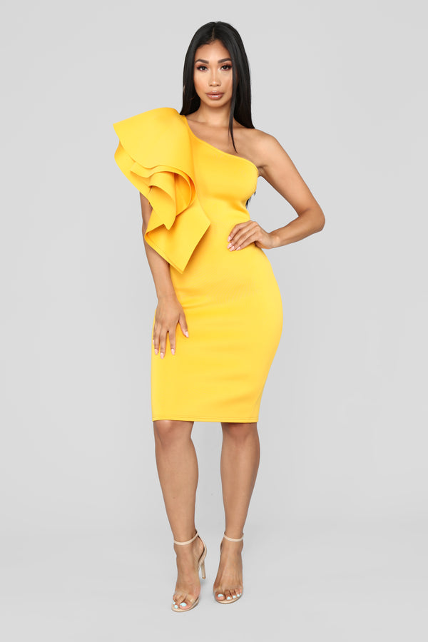 Out All Night Dress - Yellow – Fashion Nova