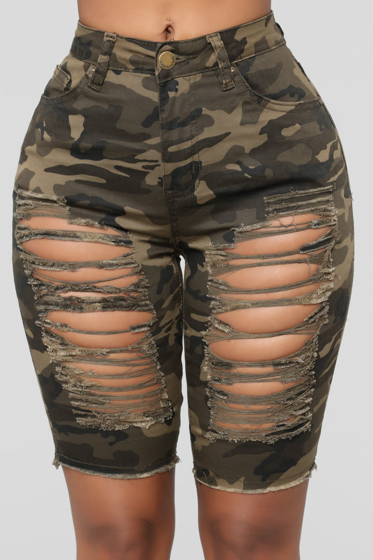 Wave Crasher Bermuda Shorts - Camo – Fashion Nova