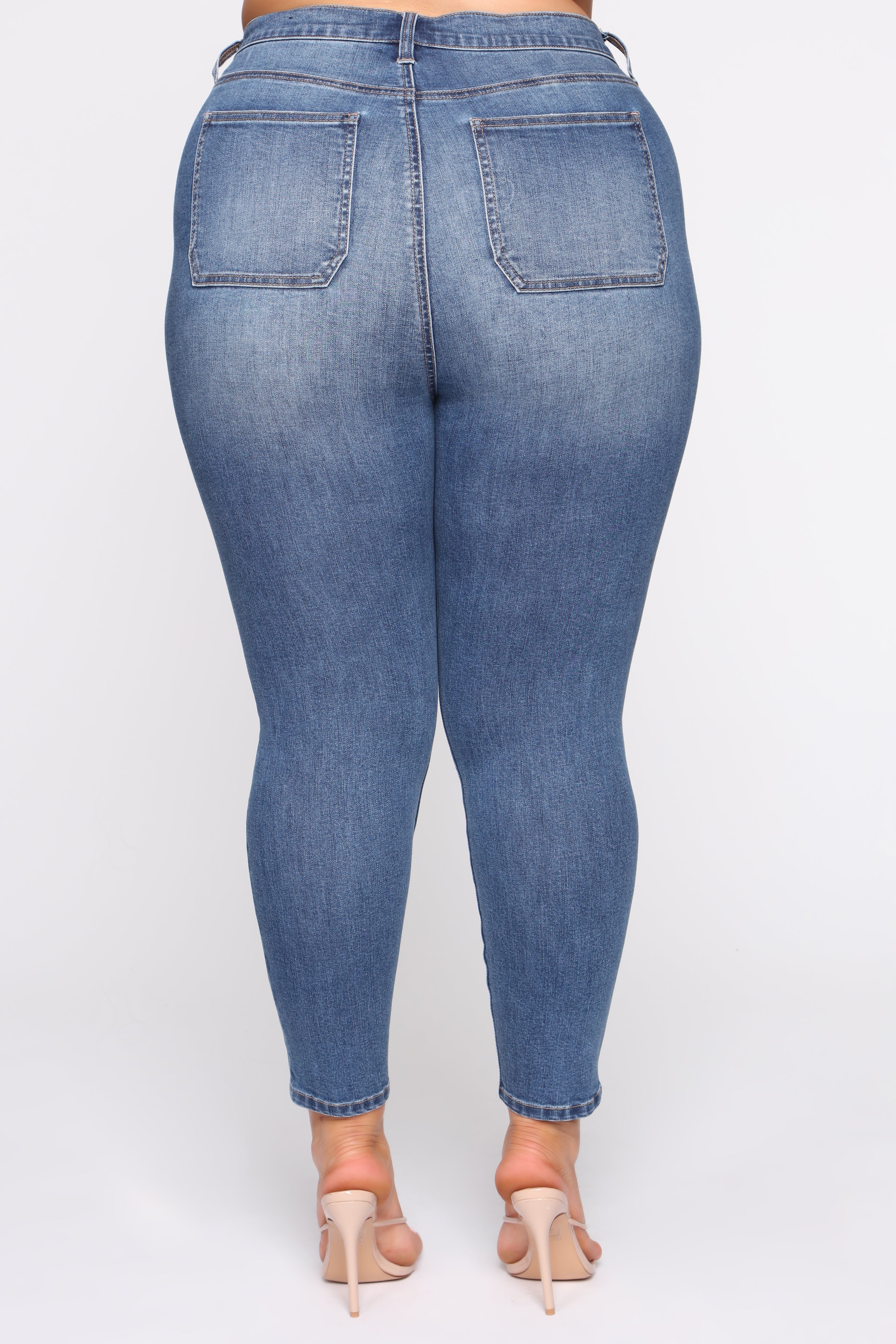 Nequita II High Rise Skinny Jeans - Medium Blue Wash – Fashion Nova