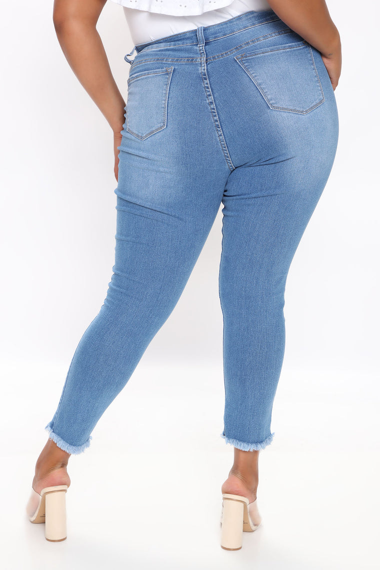 On The Fray Ankle Jeans - Medium Blue Wash, Jeans | Fashion Nova