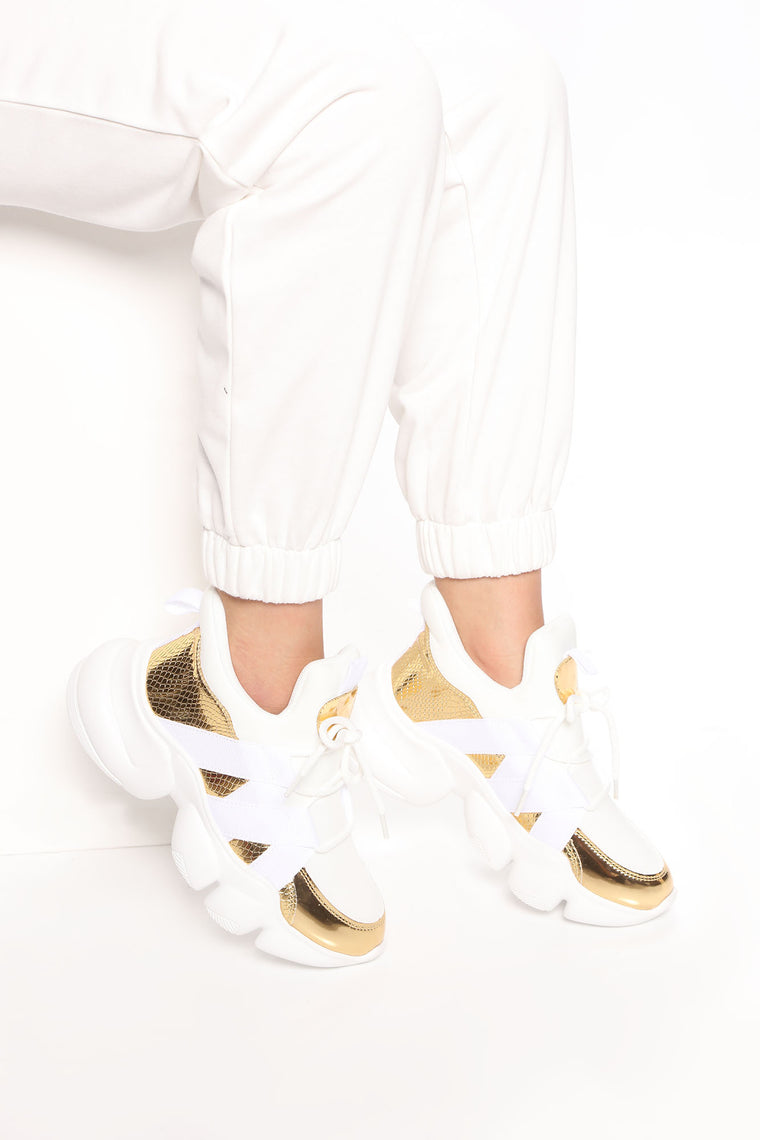 fashion nova white shoes