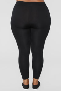 Yes Fleece Leggings - Black – Fashion Nova