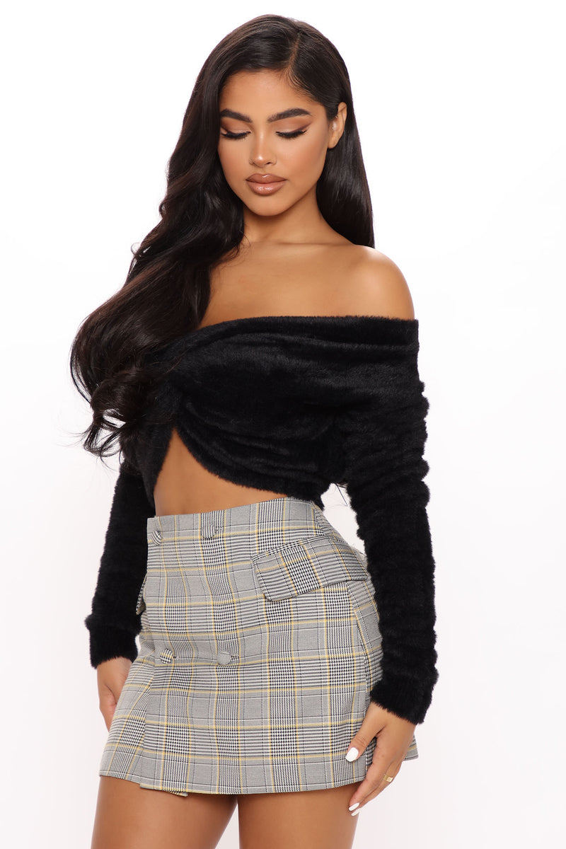 With A Twist Cropped Fuzzy Sweater - Black | Fashion Nova, Sweaters ...