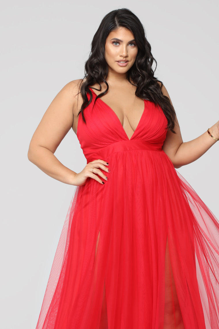 red gown for chubby lady