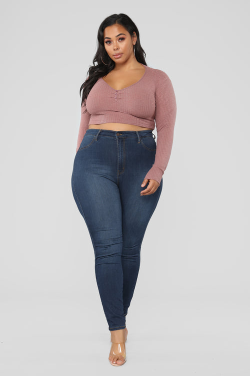 Plus Size & Curve Clothing | Womens Dresses, Tops, and Bottoms