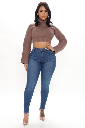 High Waist Jeans With Crop Top 