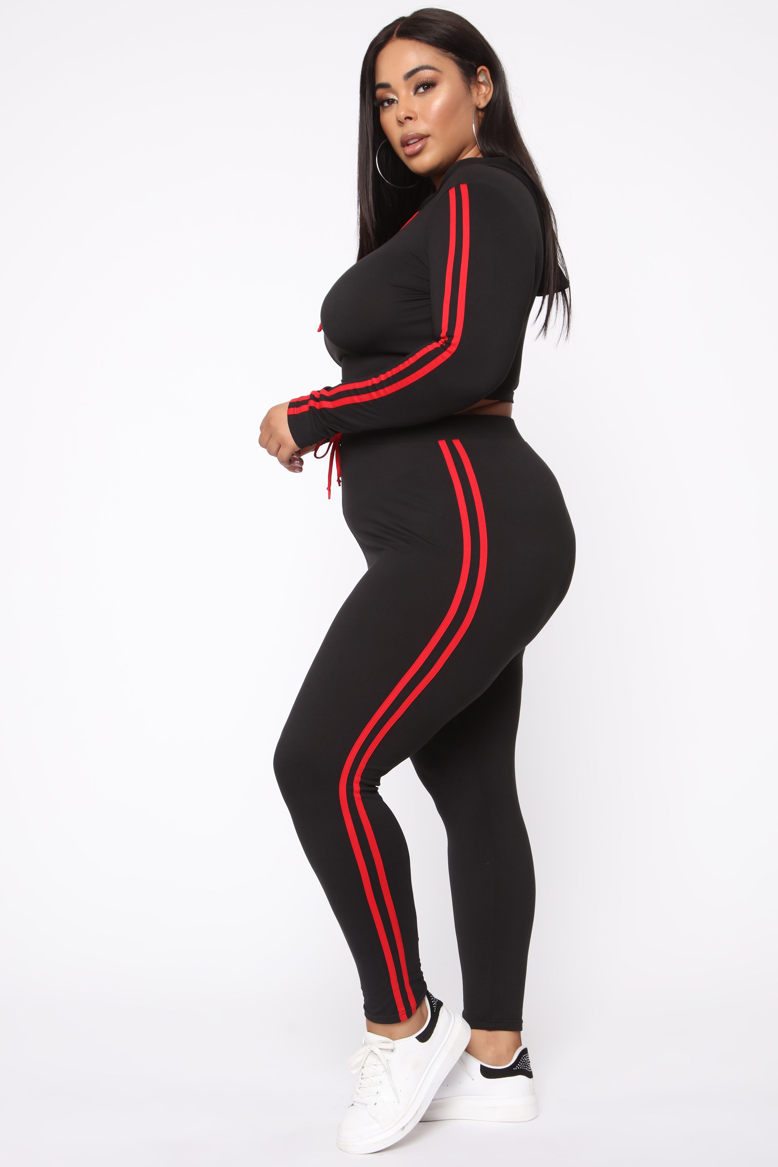 Tennis Courts II Set - Black/Red – Fashion Nova