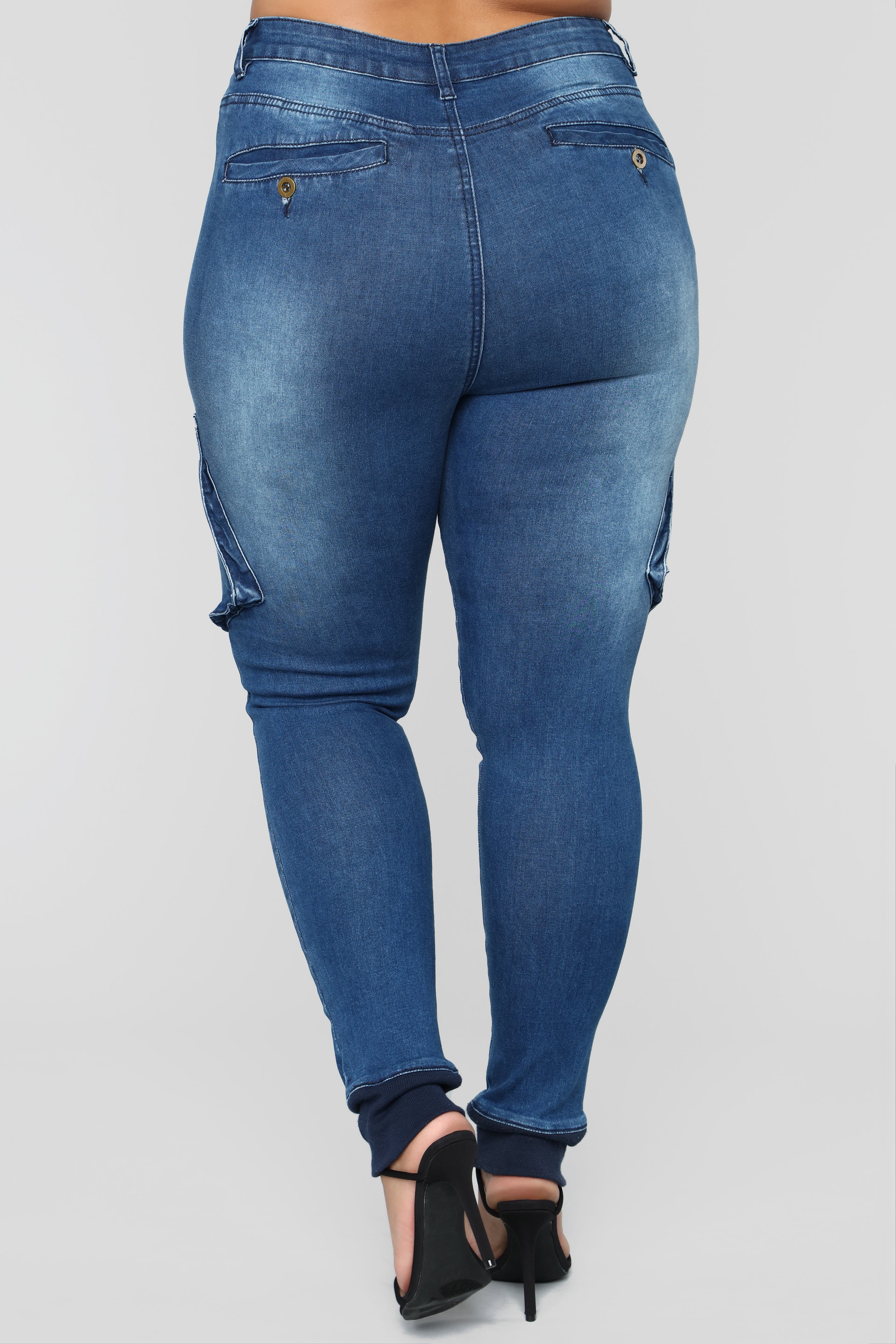 Pocket Change Jeans - Medium Blue Wash – Fashion Nova