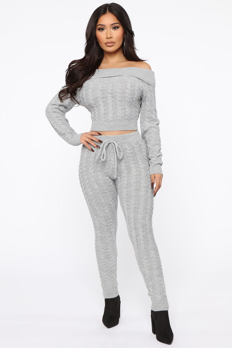 cable knit sweatpants