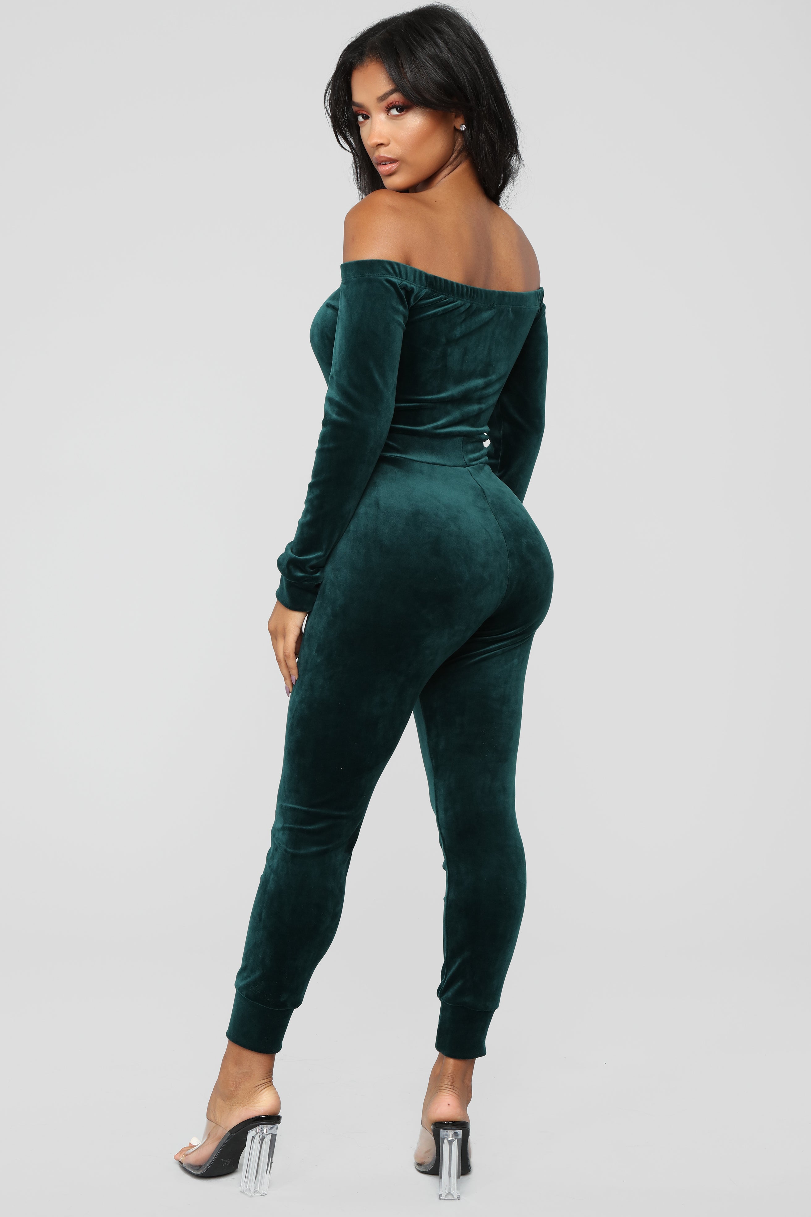 Need A Hug Velour Jumpsuit - Hunter Green – Fashion Nova