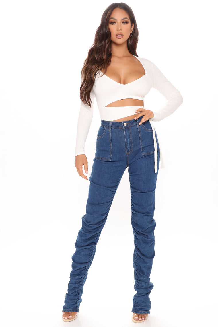 fashion nova jeans on tall girl