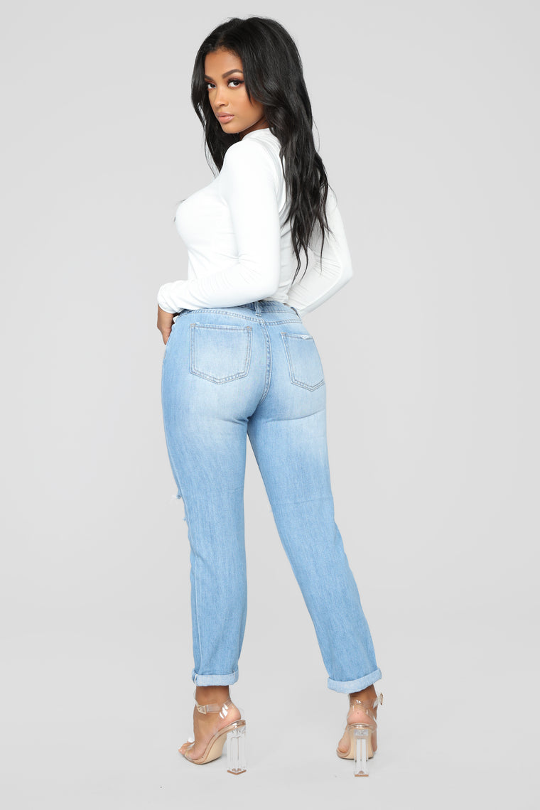 Huntington Beach High Rise Boyfriend Jeans - Light Blue Wash