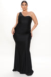 Calling You Over Maxi Dress - Black