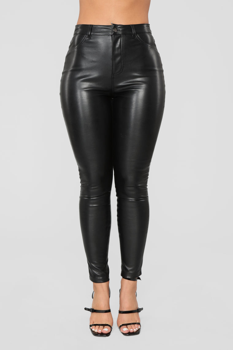 curvy leather pants