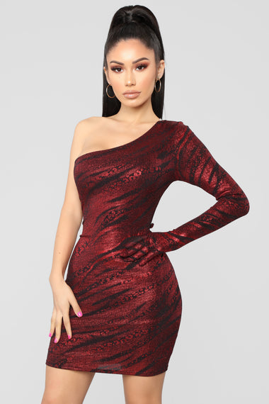 Single Handedly Fierce Mini Dress - Red – Fashion Nova